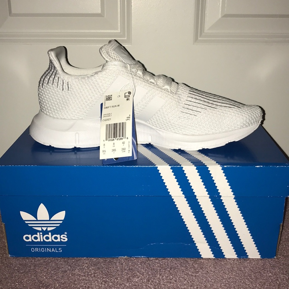 Adias Swift Run (Women’s)